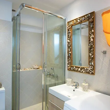 Charming Cycladic-style In Mykonos Old Town